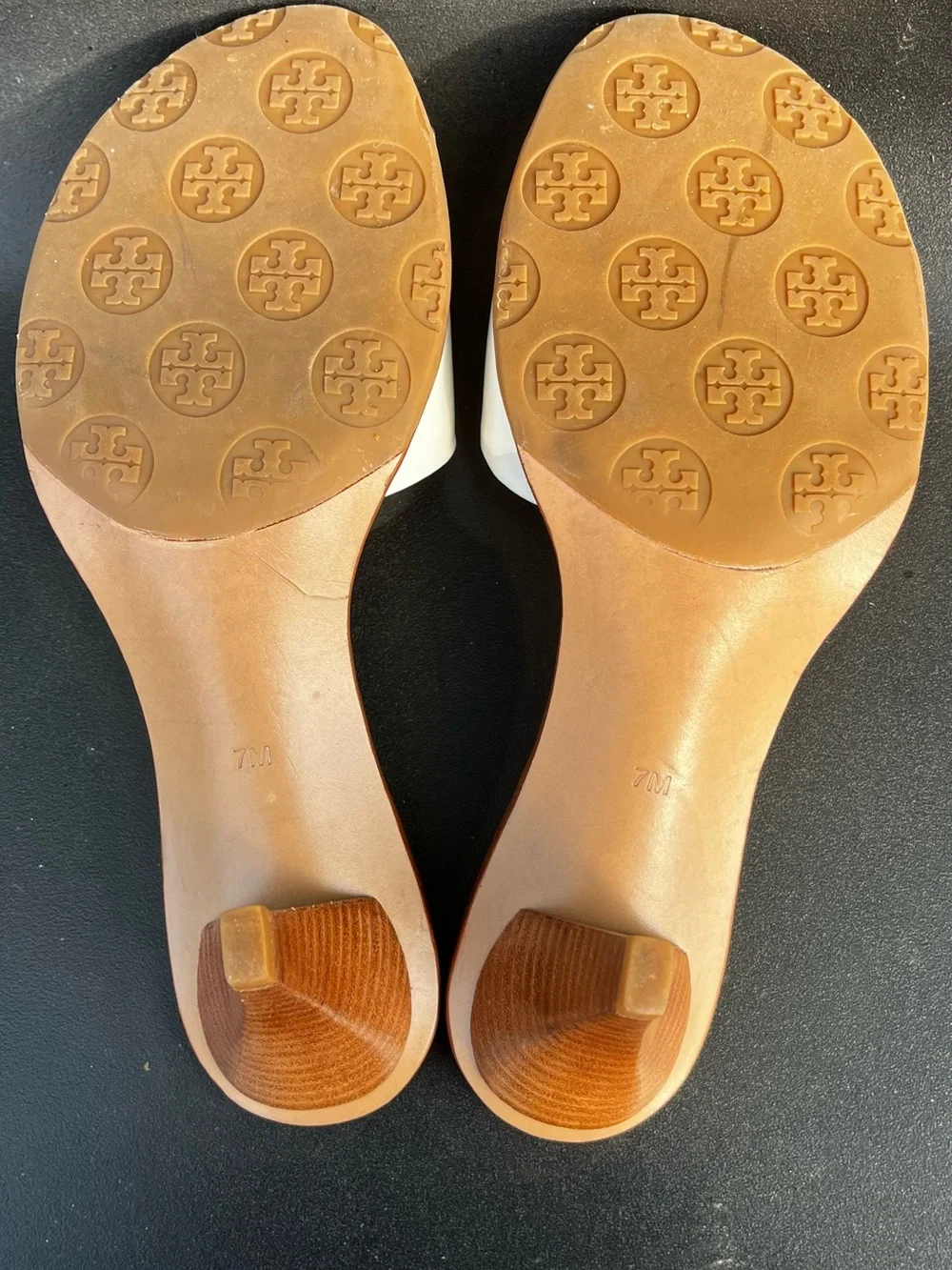 Tory Burch Patti White Patent Leather Kitten Heel Y2K Sandals Size 7